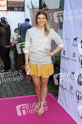 'Golden Things meets Pink Carpet' Pre-Closing Finissage in Hamburg