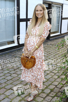 'Golden Things meets Pink Carpet' Pre-Closing Finissage in Hamburg