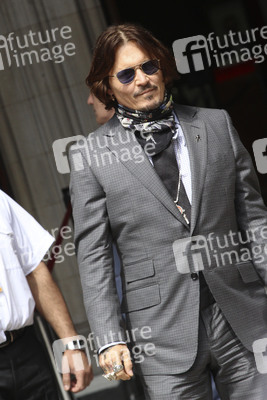 Johnny Depp vor dem High Court in London