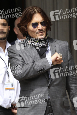 Johnny Depp vor dem High Court in London