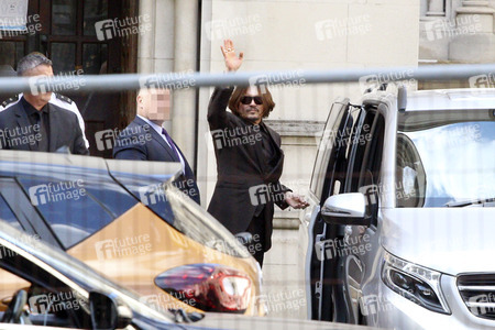 Johnny Depp vor dem High Court in London