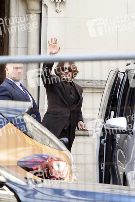 Johnny Depp vor dem High Court in London