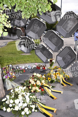 Kranzniederlegung die Opfer des Attentats am Olympia-Einkaufszentrum in München