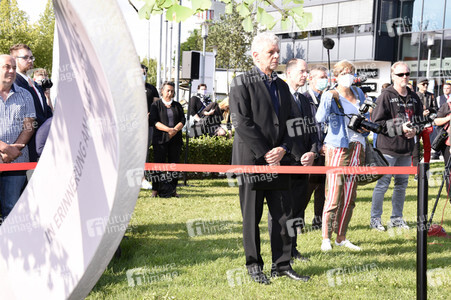 Kranzniederlegung die Opfer des Attentats am Olympia-Einkaufszentrum in München