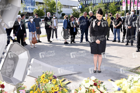 Kranzniederlegung die Opfer des Attentats am Olympia-Einkaufszentrum in München