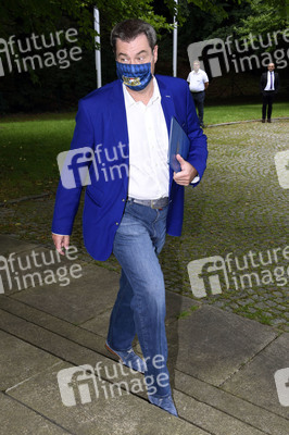 Pressekonferenz zum Schul-Digitalisierungsgipfel in München