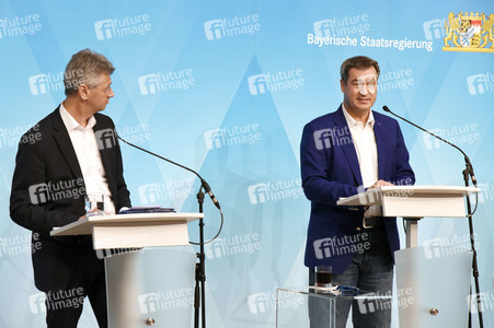 Pressekonferenz zum Schul-Digitalisierungsgipfel in München