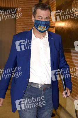 Pressekonferenz zum Schul-Digitalisierungsgipfel in München