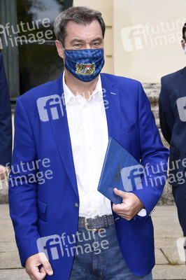 Pressekonferenz zum Schul-Digitalisierungsgipfel in München
