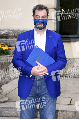 Pressekonferenz zum Schul-Digitalisierungsgipfel in München