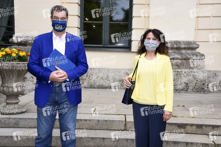 Pressekonferenz zum Schul-Digitalisierungsgipfel in München
