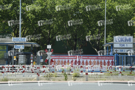 Plakate zur Solidarität der Stahlarbeiter in Duisburg