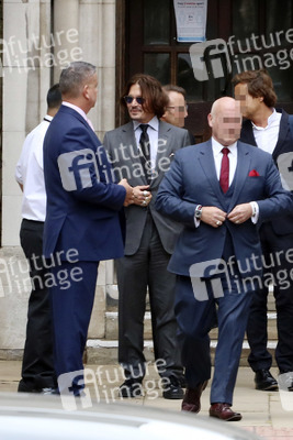 Johnny Depp vor dem High Court in London