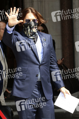 Johnny Depp vor dem High Court in London