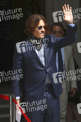 Johnny Depp vor dem High Court in London