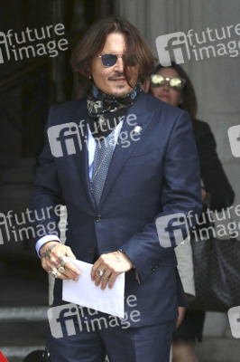 Johnny Depp vor dem High Court in London