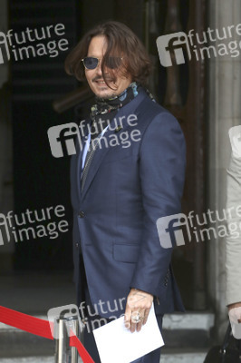 Johnny Depp vor dem High Court in London
