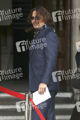 Johnny Depp vor dem High Court in London