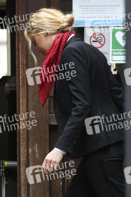Amber Heard vor dem High Court in London