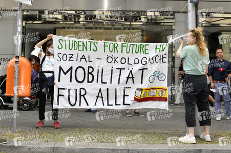Protestaktion von 'Fridays for Future' in Berlin
