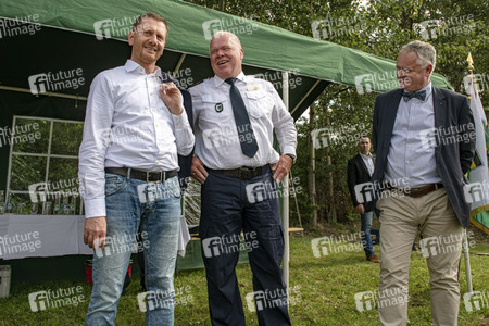 Ministerpräsident Michael Kretschmer zu Besuch bei Polizei-Reiterstaffel in Radeberg