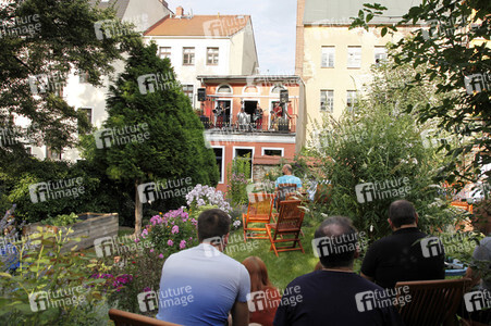 Balkonkonzert von Band Colour the Sky in Görlitz