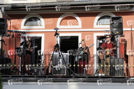 Balkonkonzert von Band Colour the Sky in Görlitz