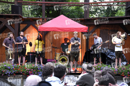 Konzert von LaBrassBand in Geltendorf