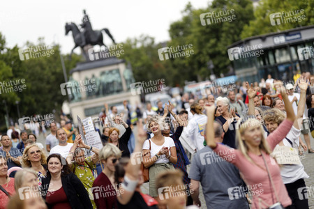 Querdenken 711 Demo in Köln