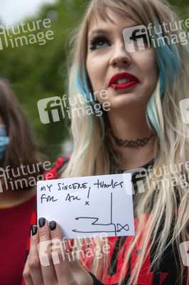 Johnny Depp vor dem High Court in London