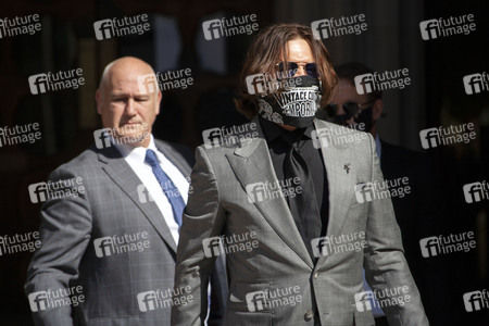 Johnny Depp vor dem High Court in London