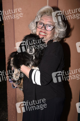 Veronika von Quast singt und spricht 'Bayerische G'schichten' in München