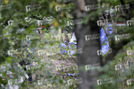 Ermittlungen des BKA im Fall Maddie McCann in einem Schrebergarten in Seelze