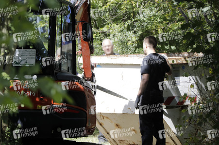 Ermittlungen des BKA im Fall Maddie McCann in einem Schrebergarten in Seelze