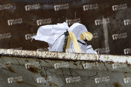 Ermittlungen des BKA im Fall Maddie McCann in einem Schrebergarten in Seelze