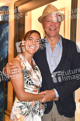 Theaterpremiere 'Schwiegermutter und andere Bosheiten' in München