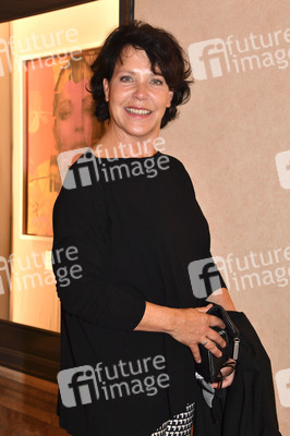 Theaterpremiere 'Schwiegermutter und andere Bosheiten' in München