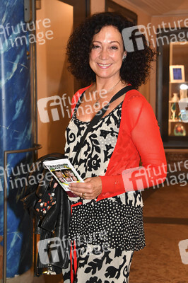 Theaterpremiere 'Schwiegermutter und andere Bosheiten' in München