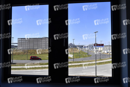 Fototermin zur Fertigstellung des Dienstgebäudes der Bundespolizei am BER in Berlin