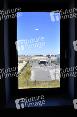 Fototermin zur Fertigstellung des Dienstgebäudes der Bundespolizei am BER in Berlin