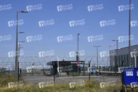 Fototermin zur Fertigstellung des Dienstgebäudes der Bundespolizei am BER in Berlin
