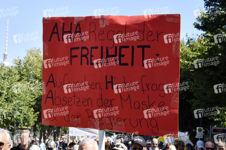 Protest gegen Corona-Maßnahmen in Berlin