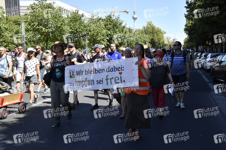 Protest gegen Corona-Maßnahmen in Berlin