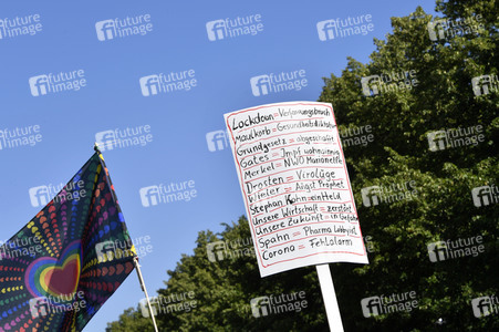 Protest gegen Corona-Maßnahmen in Berlin
