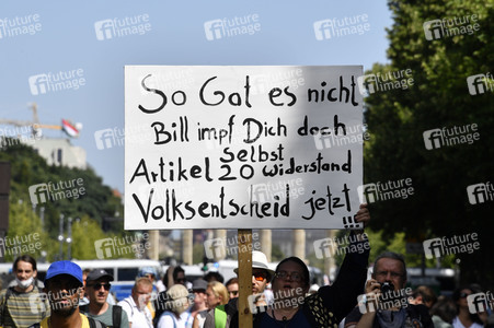 Protest gegen Corona-Maßnahmen in Berlin