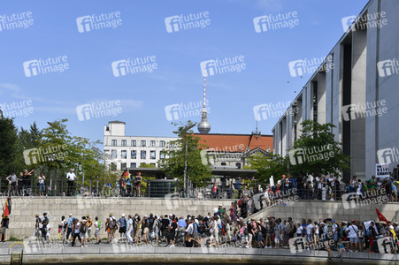 Protest gegen Corona-Maßnahmen in Berlin