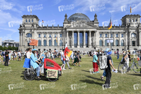 Protest gegen Corona-Maßnahmen in Berlin