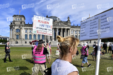 Protest gegen Corona-Maßnahmen in Berlin