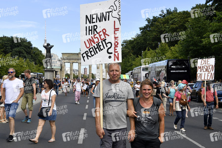 Protest gegen Corona-Maßnahmen in Berlin