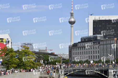 Protest gegen Corona-Maßnahmen in Berlin